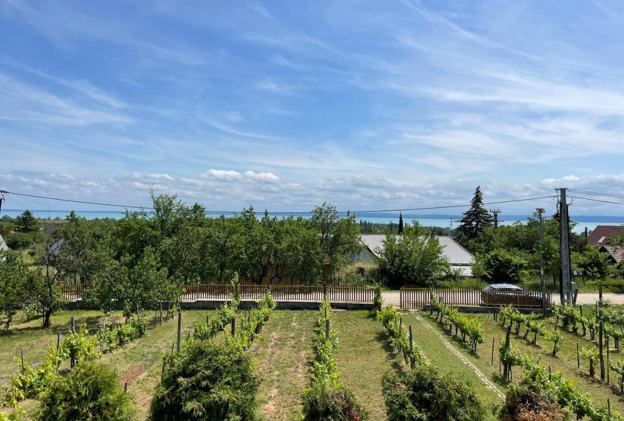 Fuege Vendeghaz Villa Lovas Bagian luar foto